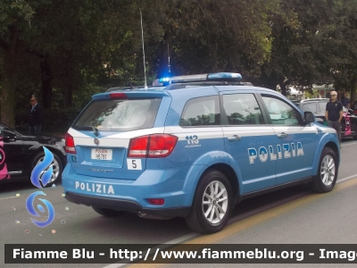 Fiat Freemont
Polizia di Stato
Polizia Stradale
POLIZIA H8781
Scorta al Giro d'Italia 2015
Montecatini Terme
Parole chiave: Fiat Freemont Giro_Italia_2015