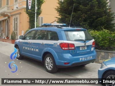 Fiat Freemont
Polizia di Stato
Polizia Stradale
POLIZIA H8788
Scorta al Giro d'Italia 2015
Montecatini Terme
Parole chiave: Fiat Freemont Giro_Italia_2015