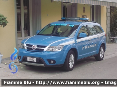 Fiat Freemont
Polizia di Stato
Polizia Stradale
POLIZIA H8789
Scorta al Giro d'Italia 2015
Montecatini Terme
Parole chiave: Fiat Freemont Giro_Italia_2015