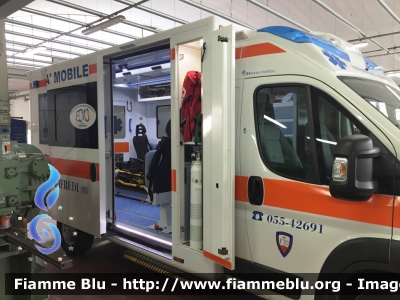 Fiat Ducato X250    
Misericordia di Rifredi (Fi)
Allestita Mariani Fratelli
Ecmo Unita' Mobile
(Circolazione Extracorporea)
CODICE AUTOMEZZO: 10
Parole chiave: Fiat Ducato_X250_Ecmo