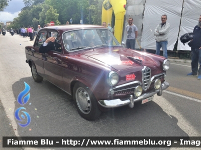 Alfa Romeo Giulietta I serie
Polizia di Stato
Esemplare Storico
Sfilata  "1000 Miglia 2017"
POLIZIA 18751
Parole chiave: Alfa Romeo_Giulietta_I