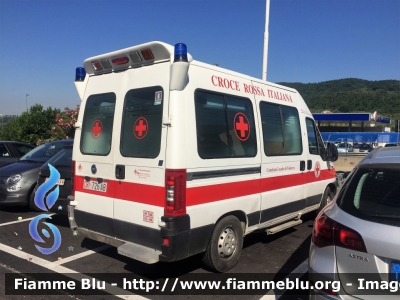 Fiat Ducato III serie  
Croce Rossa Italaiana
Comitato Locale di Volterra (PI)
Allestita Mariani Fratelli
CODICE AUTOMEZZO: 
56-13-94
CRI 726 AB
Parole chiave: Fiat Ducato_III 