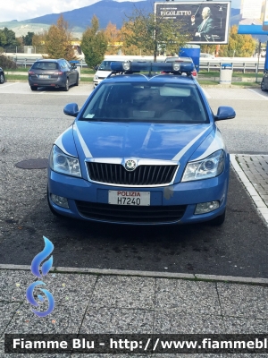 Skoda Octavia Wagon III serie
Polizia Stradale
in servizio sulla rete autostradale di Autostrade per l'Italia (A11 Firenze - mare) 
POLIZIA H7240
Parole chiave: Skoda Octavia_Wagon_III