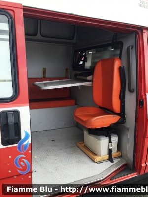 Fiat Ducato I serie Restyle
Vigili del Fuoco
Comando Provinciale di Pistoia (PT)
Distaccamento di Montecatini Terme
Nucleo NBCR
Allestito MAF
Particolare interno
 VF 17492
Parole chiave: Fiat Ducato_I