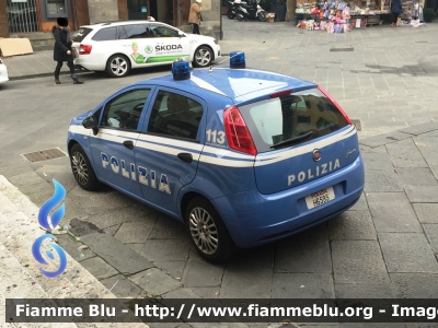 Fiat Grande Punto
Polizia di Stato
POLIZIA H6595
Parole chiave: Fiat Grande_Punto