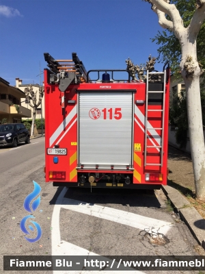 Iveco CityEuroFire 100E21 I serie 
Vigili del Fuoco
Comando Provinciale di Pistoia (Pt)
AutoPompaSerbatoio allestimento Iveco-Magirus
VF 19825
Parole chiave: Iveco CityEuroFire_100e21_I