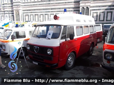 Alfa Romeo F12
Vigili del Fuoco
VF 12107
Automezzo esposto a Firenze - Piazza del Duomo 
in occasione della manifestazione "D'epoca 770" organizzata dalla
Misericordia di Firenze.
Parole chiave: AlfaRomeo F12_Vigilidelfuoco