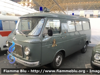 Fiat 238
Misericordia di Firenze (FI)
Allestita Mariani Fratelli
Automezzo storico
Parole chiave: Fiat 238