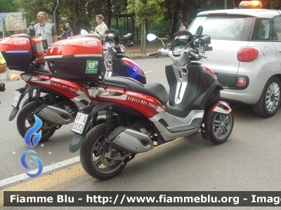 Piaggio MP3 Yourban
Vigili del Fuoco
Comando Provinciale di Firenze
VF A0032
VF A0033
Scorta al Giro d'Italia 2015
Montecatini Terme
Parole chiave: Piaggio Mp3_Yourban_Girod'Italia2015