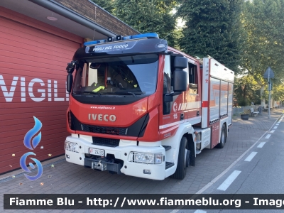 Iveco EuroCargo 140E25 IV serie
Vigili del Fuoco
Comando Provinciale di Pavia
Distaccamento Volontario di Garlasco
AutoPompaSerbatoio  
Allestimento Fortini
VF 29235
