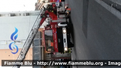 Iveco 140-19
Vigili del Fuoco
Comando Provinciale di Pavia
Distaccamento Volontario di Mortara (PV)
AutoScala allestimento Magirus
VF 26806
Parole chiave: Iveco 140-19 VF26806