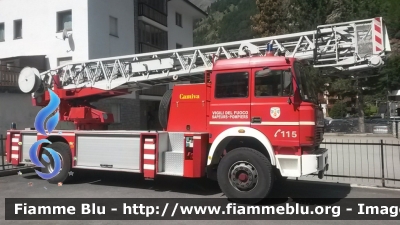 Iveco 190-26
Vigili del Fuoco
Comando Provinciale di Aosta
Distaccamento Volontario di Valtournenche
AutoScala allestimento Camiva-Baribbi
EN 666 YC
EX VF 17314
Parole chiave: Iveco 190-26 VF17314