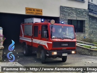 Baribbi 70 4x4
Vigili del Fuoco
Comando Provinciale di Aosta
Distaccamento Volontario di Valtournenche (AO)
Postazione di Breuil Cervinia
Parole chiave: Baribbi 70