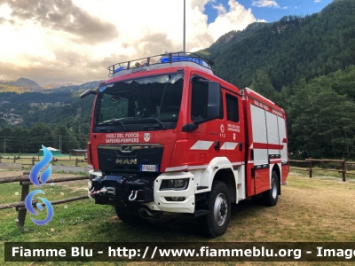 Man TGM 13.290
Corpo Valdostano Vigili del Fuoco
Distaccamento Volontario di Valtournenche
AutoPompaSerbatoio allestimento BAI
VFD44AO
