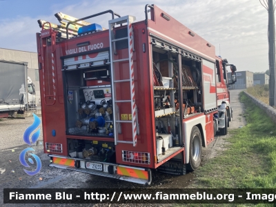 Iveco EuroCargo 140E25 IV serie
Vigili del Fuoco
Comando Provinciale di Pavia
Distaccamento Volontario di Garlasco
AutoPompaSerbatoio 
Allestimento Fortini
VF 29235
