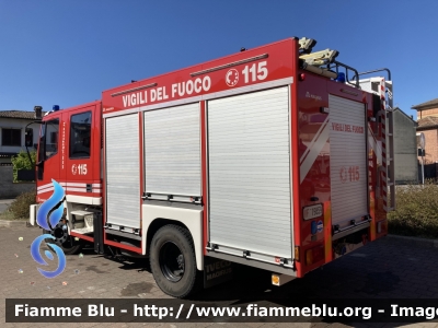 Iveco CityEuroFire 100E21 I serie
Vigili del Fuoco
Comando Provinciale di Pavia
Distaccamento Volontario di Garlasco (PV)
AutoPompaSerbatoio allestimento Iveco-Magirus
VF 19859
