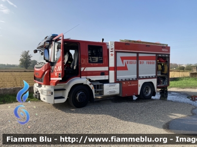 Iveco EuroCargo 140E25 IV serie
Vigili del Fuoco
Comando Provinciale di Pavia
Distaccamento Volontario di Garlasco
AutoPompaSerbatoio 
Allestimento Fortini
VF 29235
