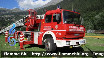 Iveco 190-26
Vigili del Fuoco
Comando Provinciale di Aosta
Distaccamento Volontario di Valtournenche
AutoScala allestimento Camiva-Baribbi
Ex VF 17314
Parole chiave: Iveco 190-26 VF17314