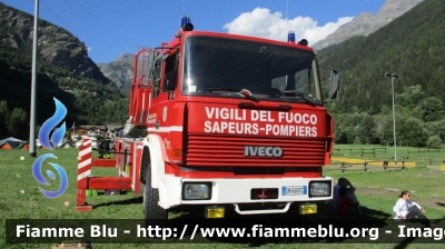 Iveco 190-26
Vigili del Fuoco
Comando Provinciale di Aosta
Distaccamento Volontario di Valtournenche
AutoScala allestimento Camiva-Baribbi
Ex VF 17314



Parole chiave: Iveco 190-26 VF17314