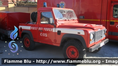 Land Rover Defender 90
Vigili del Fuoco
Comando Provinciale di Pavia
Allestimento Divitec
VF 23857
Parole chiave: Land_Rover Defender_90 VF23857 Santa_Barbara_2018