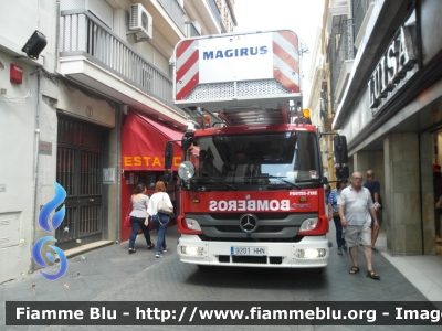 Mercedes-Benz Atego III serie
España - Spagna
Bomberos de Sevilla
AutoScala allestimento Iveco-Magirus
Parole chiave: Mercedes-Benz Atego_IIIserie