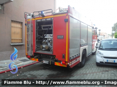 Iveco EuroFire 150E27 I serie 
Vigili del Fuoco
Comando Provinciale di Pavia
Distaccamento Permanente di Vigevano (PV)
AutoPompaSerbatoio allestimento Iveco-Magirus
VF 18566
Parole chiave: Iveco EuroFire_150E27_Iserie VF18566