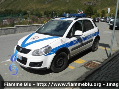 Suzuki SX4
Polizia Locale Valtournenche (AO)
POLIZIA LOCALE YA 280 AM
Parole chiave: Suzuki SX4 POLIZIALOCALEYA280AM