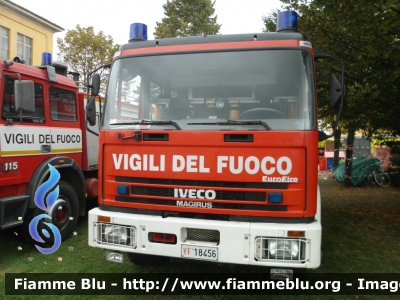 Iveco EuroFire 150E27 I serie
Vigili del Fuoco
Comando Provinciale di Pavia
Distaccamento Volontario di Mede (PV)
AutoPompaSerbatoio allestimento Iveco-Magirus 
VF 18456
