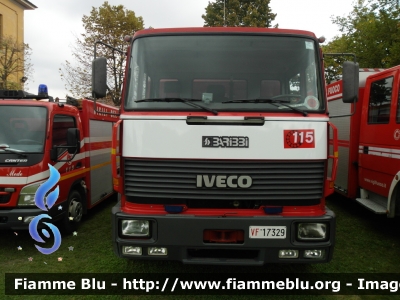 Iveco 190-26
Vigili del Fuoco
Comando Provinciale di Pavia
Distaccamento Volontario di Mede (PV)
AutoBottePompa allestimento Baribbi
VF 17329
