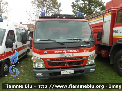 Mitsubishi Canter II serie
Vigili del Fuoco
Comando Provinciale di Pavia
Distaccamento Volontario di Mede (PV)
AutoPompaSerbatoio allestimento BAI
VF 24537
