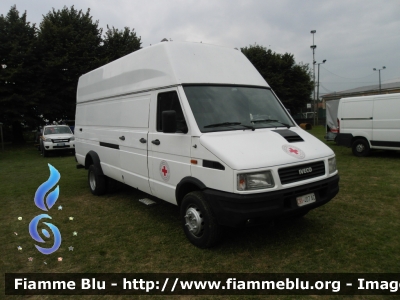 Iveco Daily II serie
Croce Rossa Italiana 
Comitato Provinciale Pavia
Ex Reparto Mobile PS
CRI 407 AC
