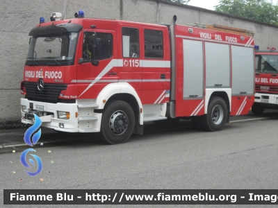 Mercedes-Benz Atego I serie
Vigili del Fuoco
Comando Provinciale di Pavia
Distaccamento Volontario di Robbio (PV)
AutoPompaSerbatoio allestimento Iveco-Magirus
VF 22044
Fotografato durante la revisione annuale dei mezzi presso il distaccamento permanente di Vigevano (PV)
Parole chiave: Mercedes-Benz Atego_I serie VF22044_Robbio