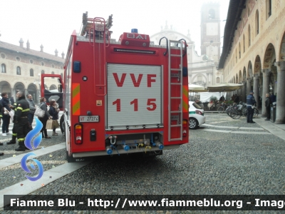 Volvo FL 290 IV serie
Vigili del Fuoco
Comando Provinciale di Pavia 
Distaccamento Permanente di Vigevano (PV)
AutoPompaSerbatoio
Allestimento BAI
VF 27274
Parole chiave: Volvo FL_290_IVserie VF27274