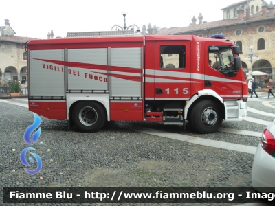 Volvo FL 290 IV serie
Vigili del Fuoco
Comando Provinciale di Pavia 
Distaccamento Permanente di Vigevano (PV)
AutoPompaSerbatoio
Allestimento BAI
VF 27274
Parole chiave: Volvo FL_290_IVserie VF27274