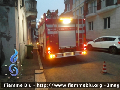 Iveco EuroCargo 150E25 III serie
Vigili del Fuoco
Comando Provinciale di Pavia
Distaccamento volontario di Mortara (PV)
Autopompa Serbatoio allestimento Fortini
VF 27114
