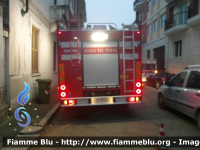 Iveco EuroCargo 150E25 III serie
Vigili del Fuoco
Comando Provinciale di Pavia
Distaccamento volontario di Mortara (PV)
Autopompa Serbatoio allestimento Fortini
VF 27114
