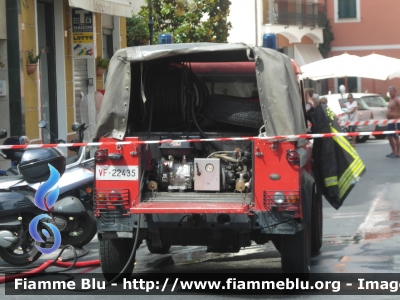 Land Rover Defender 90
Vigili del Fuoco
Comando Provinciale di Savona
Distaccamento Permanente di Albenga
Modulo AIB Allestimento BAI Tecnica
VF 22435
