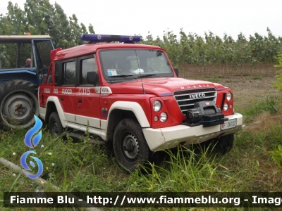 Iveco Massif
Vigili del Fuoco
Comando Provinciale di Pavia
Distaccamento Permanente di Vigevano (PV)
Fuoristrada allestimento Iveco-Magirus
Automezzo acquistato dalla Regione Lombardia
VF 26127

*Incendio ditta smaltimento rifiuti Eredi Bertè Mortara 2017*
Parole chiave: Iveco Massif VF26127