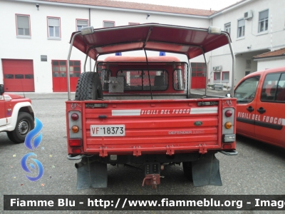 Land Rover Defender 130
Vigili del Fuoco 
Comando Provinciale Pavia
Distaccamento Permanente di Vigevano
VF 18373
Parole chiave: Land_Rover Defender_130 VF18373