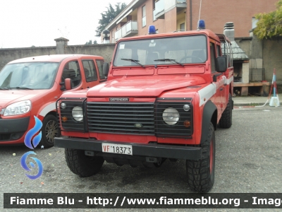 Land Rover Defender 130
Vigili del Fuoco 
Comando Provinciale Pavia
Distaccamento Permanente di Vigevano
VF 18373
Parole chiave: Land_Rover Defender_130 VF18373