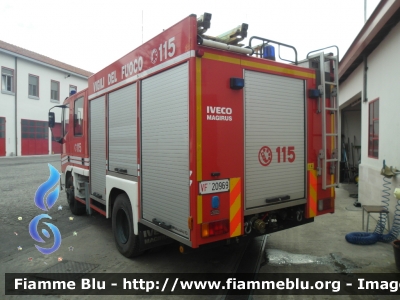 Iveco CityEuroFire 100E21 I serie
Vigili del Fuoco
Comando Provinciale di Pavia
Distaccamento di Vigevano (PV)
AutoPompaSerbatoio allestimento Iveco-Magirus
VF 20969
Parole chiave: Iveco CityEuroFire_100E21_Iserie VF20969 Santa_Barbara_2017