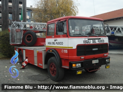 Iveco 160
Vigili del Fuoco
Comando Provinciale di Pavia
Distaccamento Permanente di Vigevano (PV)
AutoScala allestimento Macchi-Magirus
Ricondizionata Fortini
VF 14531

Parole chiave: Iveco 160 VF14531 Santa_Barbara_2017