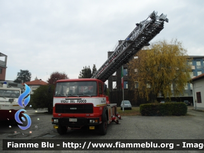 Iveco 160
Vigili del Fuoco
Comando Provinciale di Pavia
Distaccamento Permanente di Vigevano (PV)
AutoScala allestimento Macchi-Magirus
Ricondizionata Fortini
VF 14531
Parole chiave: Iveco 160 VF14531 Santa_Barbara_2017