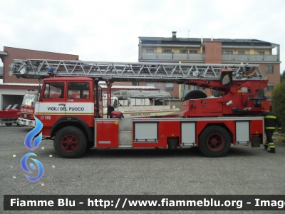 Iveco 160
Vigili del Fuoco
Comando Provinciale di Pavia
Distaccamento Permanente di Vigevano (PV)
AutoScala allestimento Macchi-Magirus
Ricondizionata Fortini
VF 14531
Parole chiave: Iveco 160 VF14531 Santa_Barbara_2017