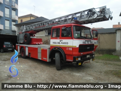 Iveco 160
Vigili del Fuoco
Comando Provinciale di Pavia
Distaccamento Permanente di Vigevano (PV)
AutoScala allestimento Macchi-Magirus
Ricondizionata Fortini
VF 14531
Parole chiave: Iveco 160 VF14531 Santa_Barbara_2017