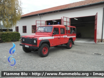 Land Rover Defender 130
Vigili del Fuoco 
Comando Provinciale Pavia
Distaccamento Permanente di Vigevano
VF 18373
Parole chiave: Land Rover_Defender 130_VF18373