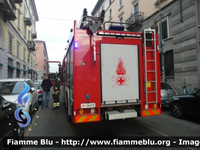 Mercedes-Benz Actros 1841 II serie
Vigili del Fuoco 
Comando Provinciale di Milano
Distaccamento Cittadino di Via Darwin
AutoPompaSerbatoio allestimento BAI
Ricondizionata Fortini
VF 24473
Parole chiave: Mercedes Benz Actros_1841_IIserie_VF24473