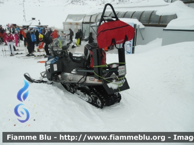 Bombardier Lynx Yeti 600 Ace
Polizia di Stato
Soccorso Alpino
Stazione di Breuil Cervinia (AO)
POLIZIA G2049
