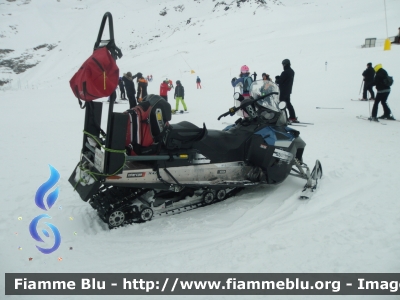 Bombardier Lynx Yeti 600 Ace
Polizia di Stato
Soccorso Alpino
Stazione di Breuil Cervinia (AO)
POLIZIA G2049
Parole chiave: Bombardier Lynx_Yeti 600 Ace_POLIZIAG2049