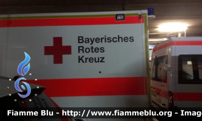 Carrello
Bundesrepublik Deutschland - Germania
Bayerisches Rotes Kreuz
Croce Rossa della Baviera
